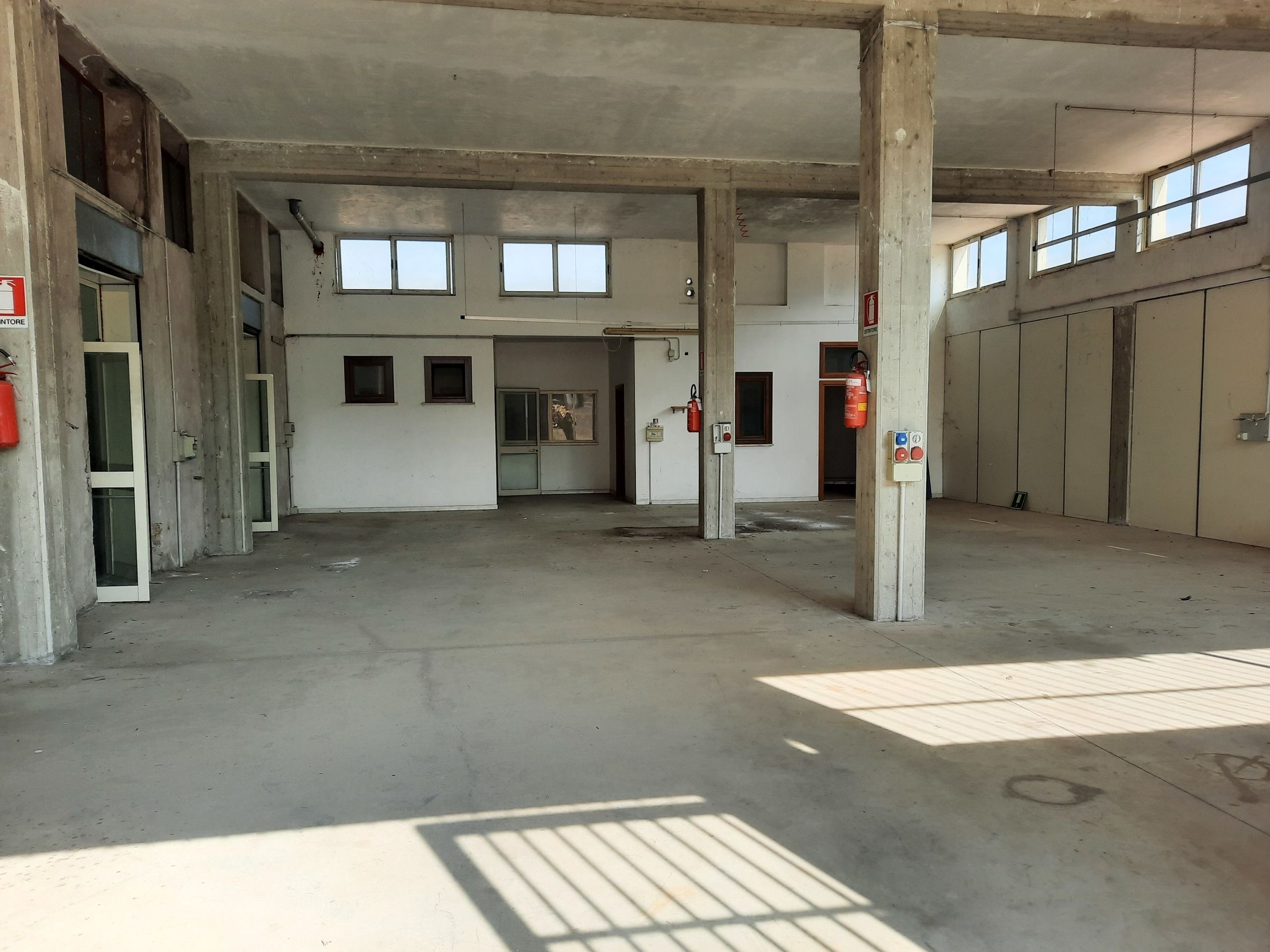 Foto 3 di 15 - Attività commerciale in vendita a Morlupo