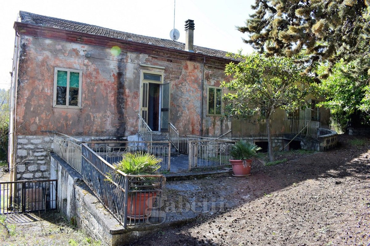 Foto 3 di 34 - Villa in vendita a Campobasso