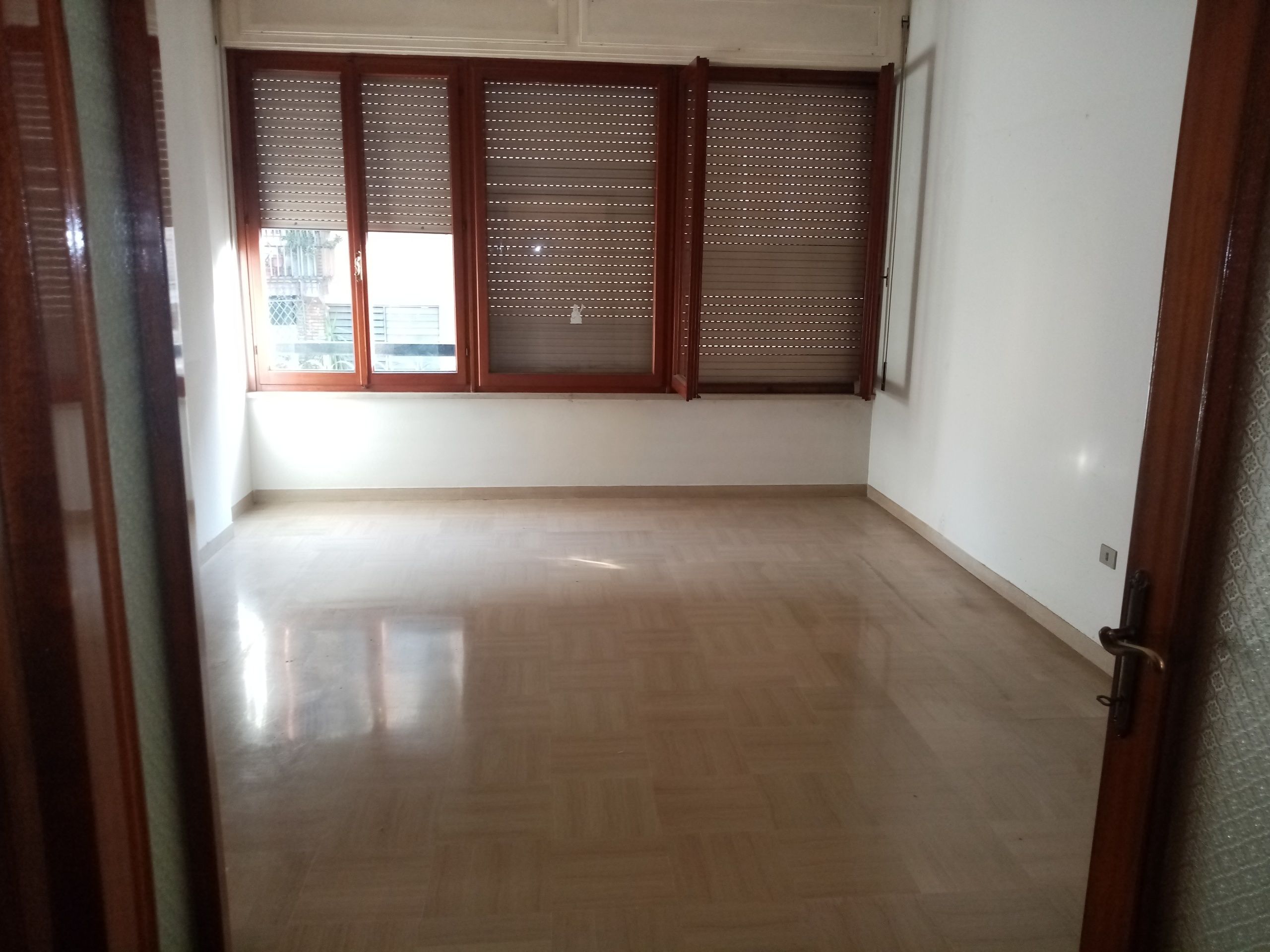 Foto 4 di 36 - Appartamento in vendita a Terni