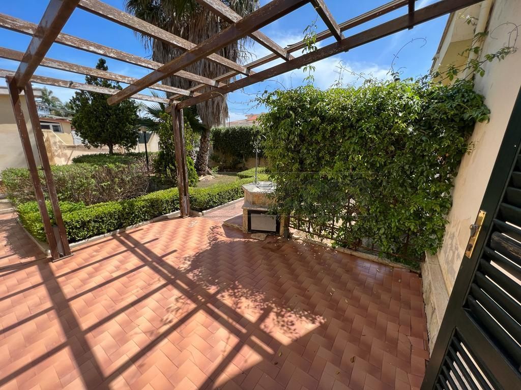 Foto 34 di 44 - Villa a schiera in vendita a Trapani