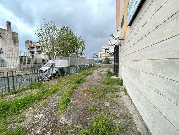Foto 3 di 14 - Garage in vendita a Napoli