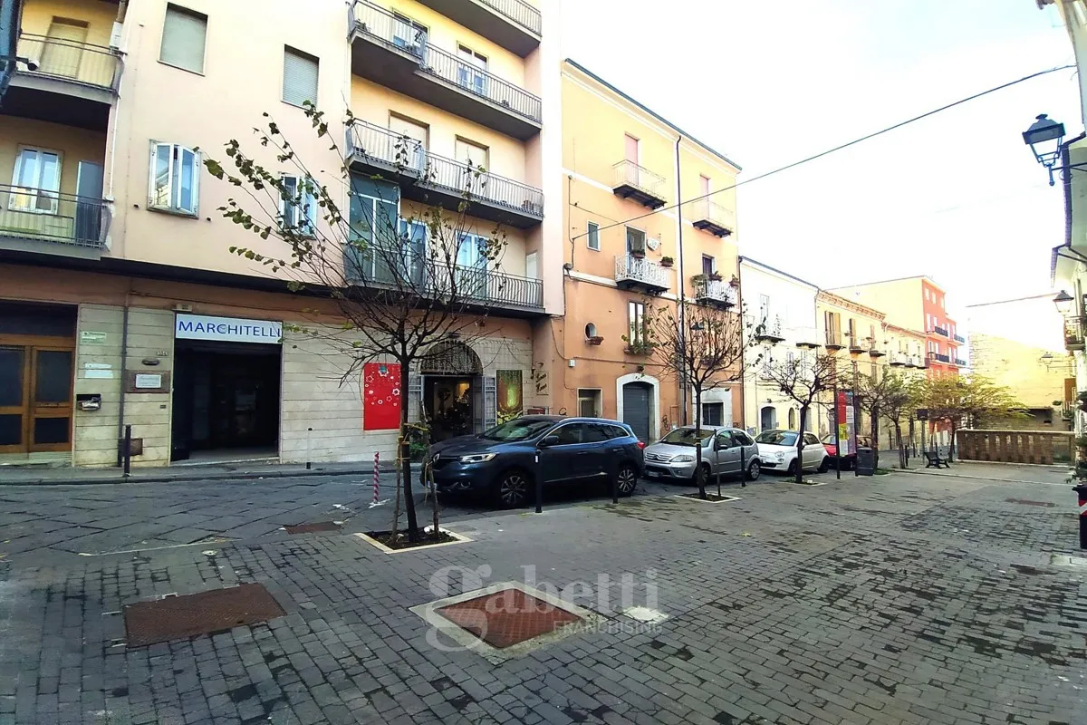Foto 6 di 9 - Negozio in vendita a Campobasso