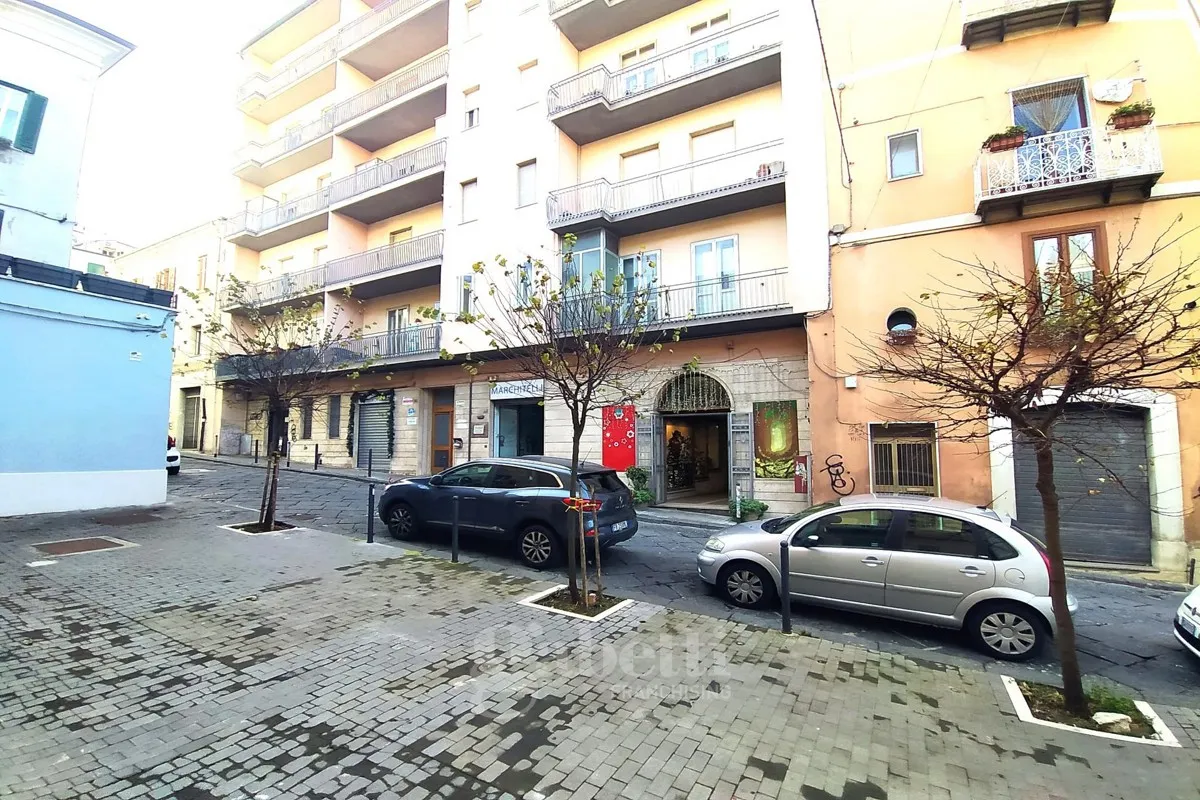 Foto 7 di 9 - Negozio in vendita a Campobasso