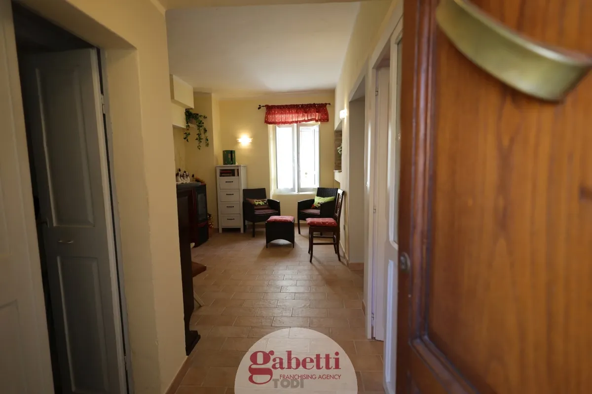 Foto 11 di 34 - Villa a schiera in vendita a Todi