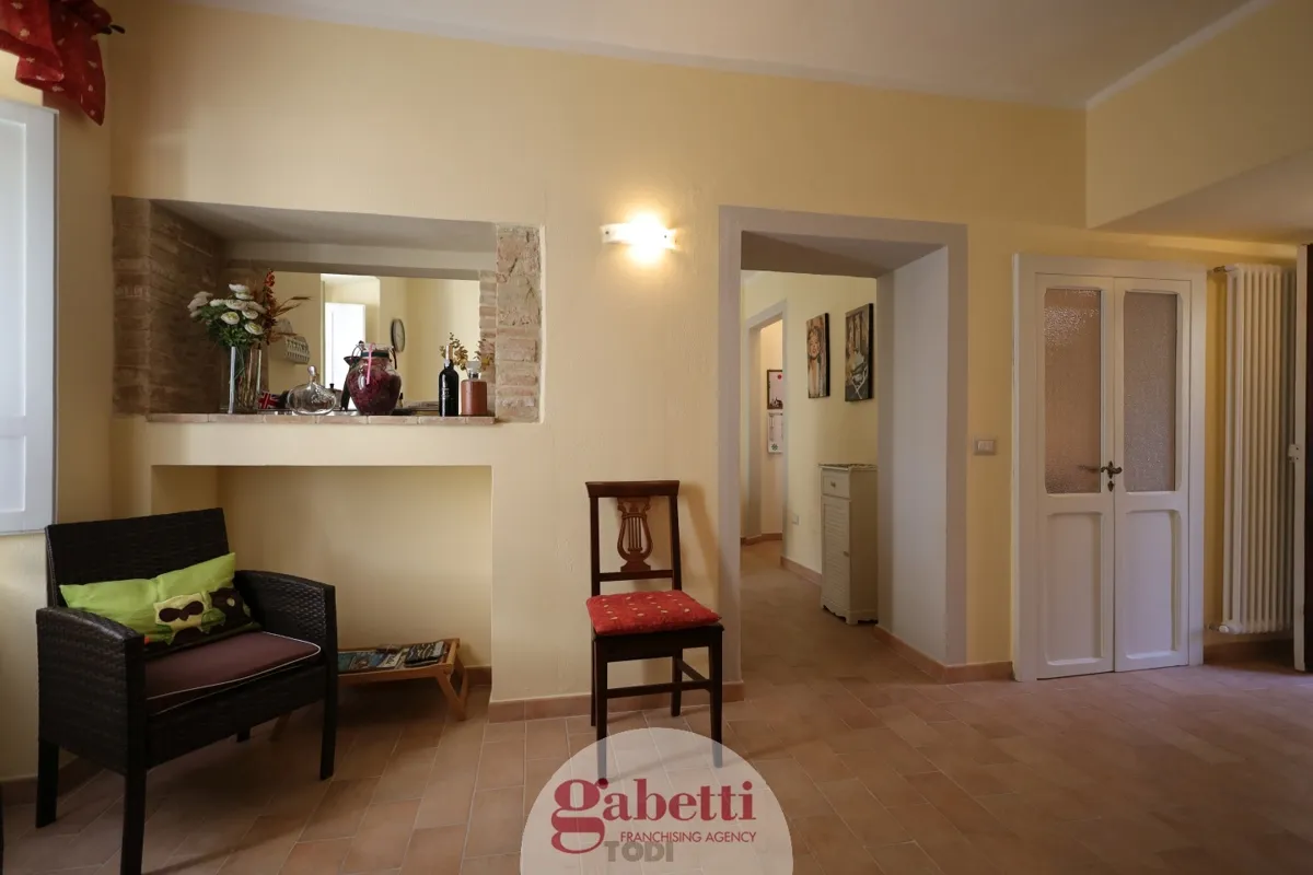 Foto 14 di 34 - Villa a schiera in vendita a Todi