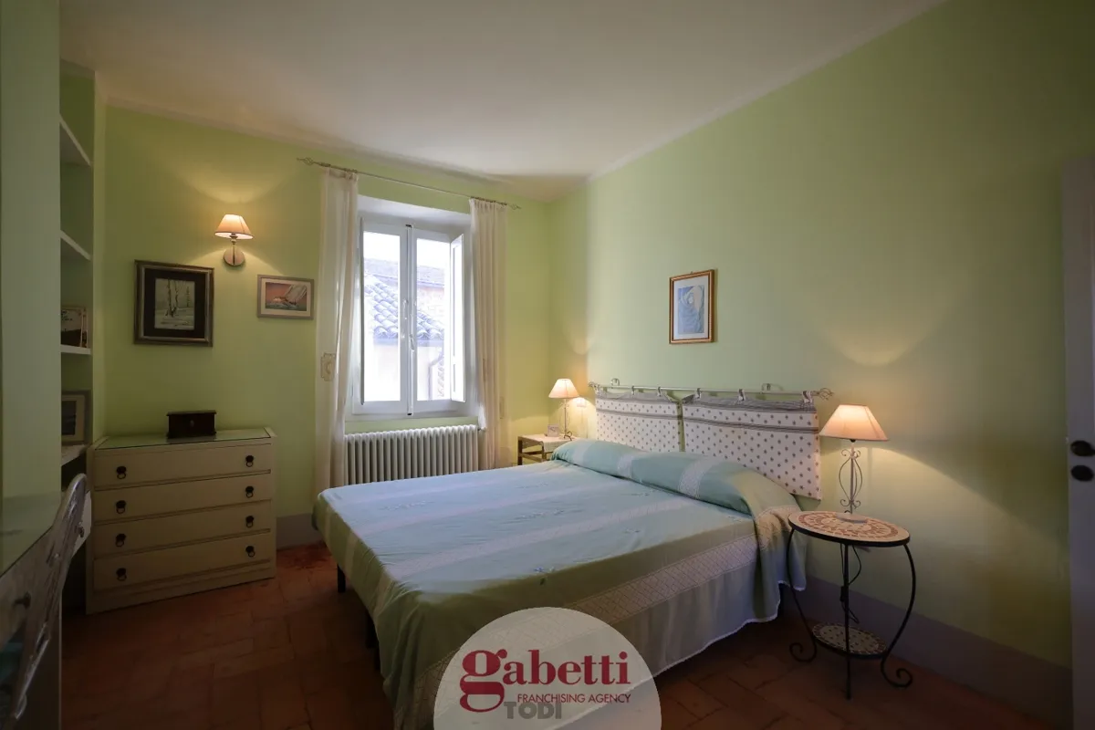 Foto 21 di 34 - Villa a schiera in vendita a Todi
