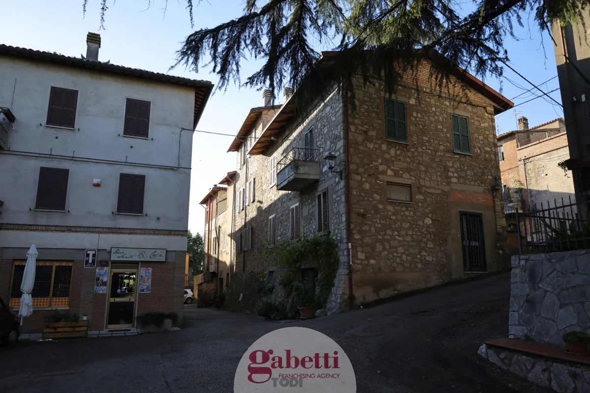 Foto 29 di 34 - Villa a schiera in vendita a Todi