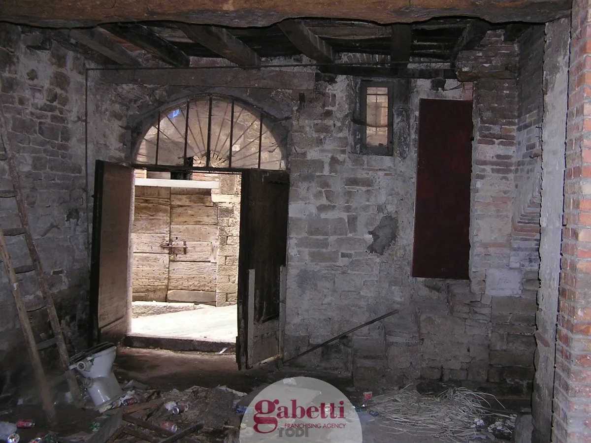 Foto 31 di 38 - Villa a schiera in vendita a Todi