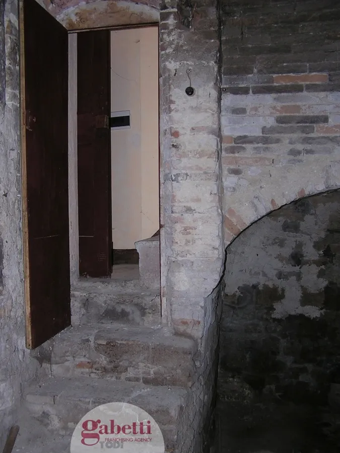 Foto 32 di 38 - Villa a schiera in vendita a Todi