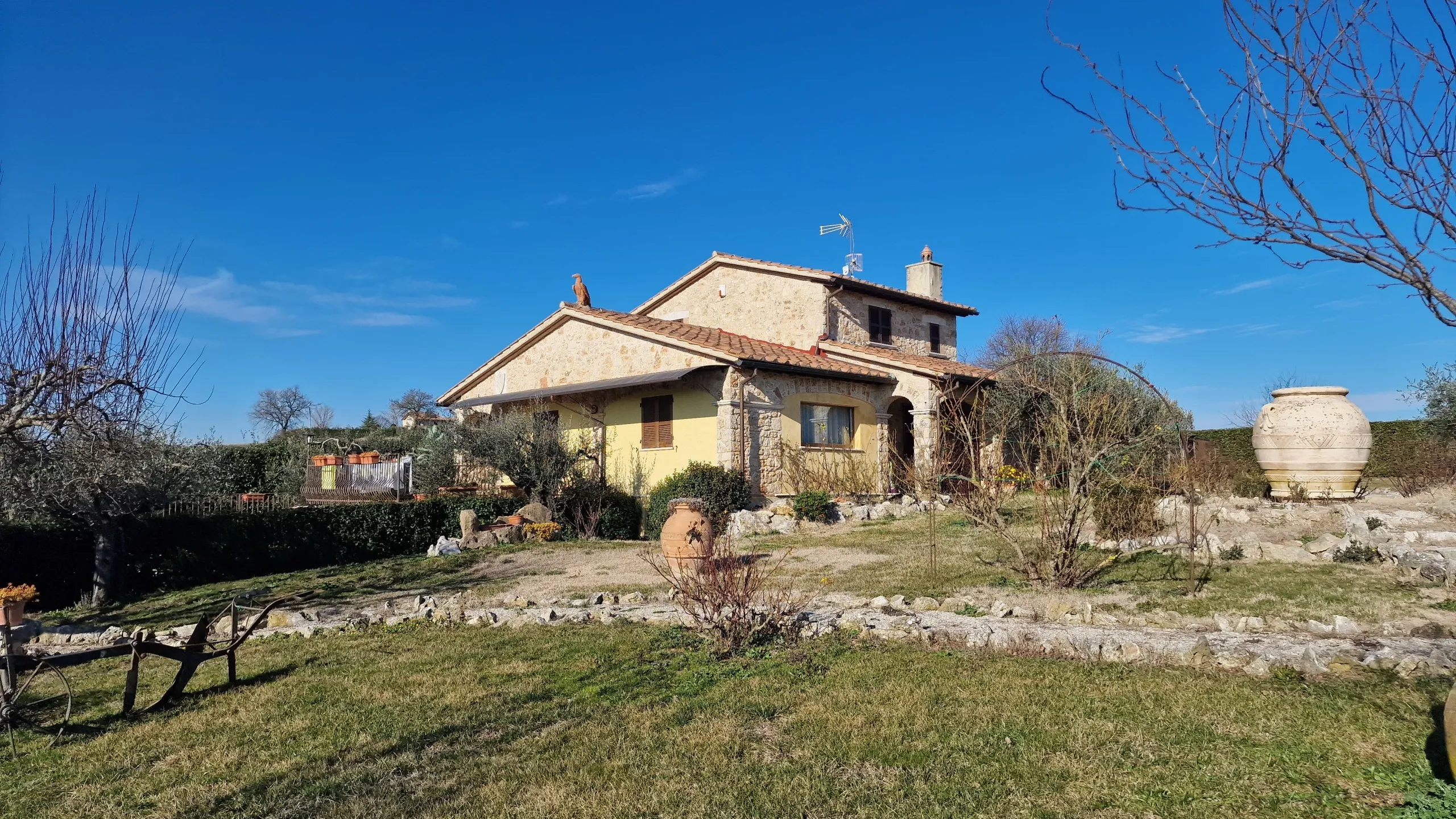 Foto 6 di 22 - Casa indipendente in vendita a Montecastrilli