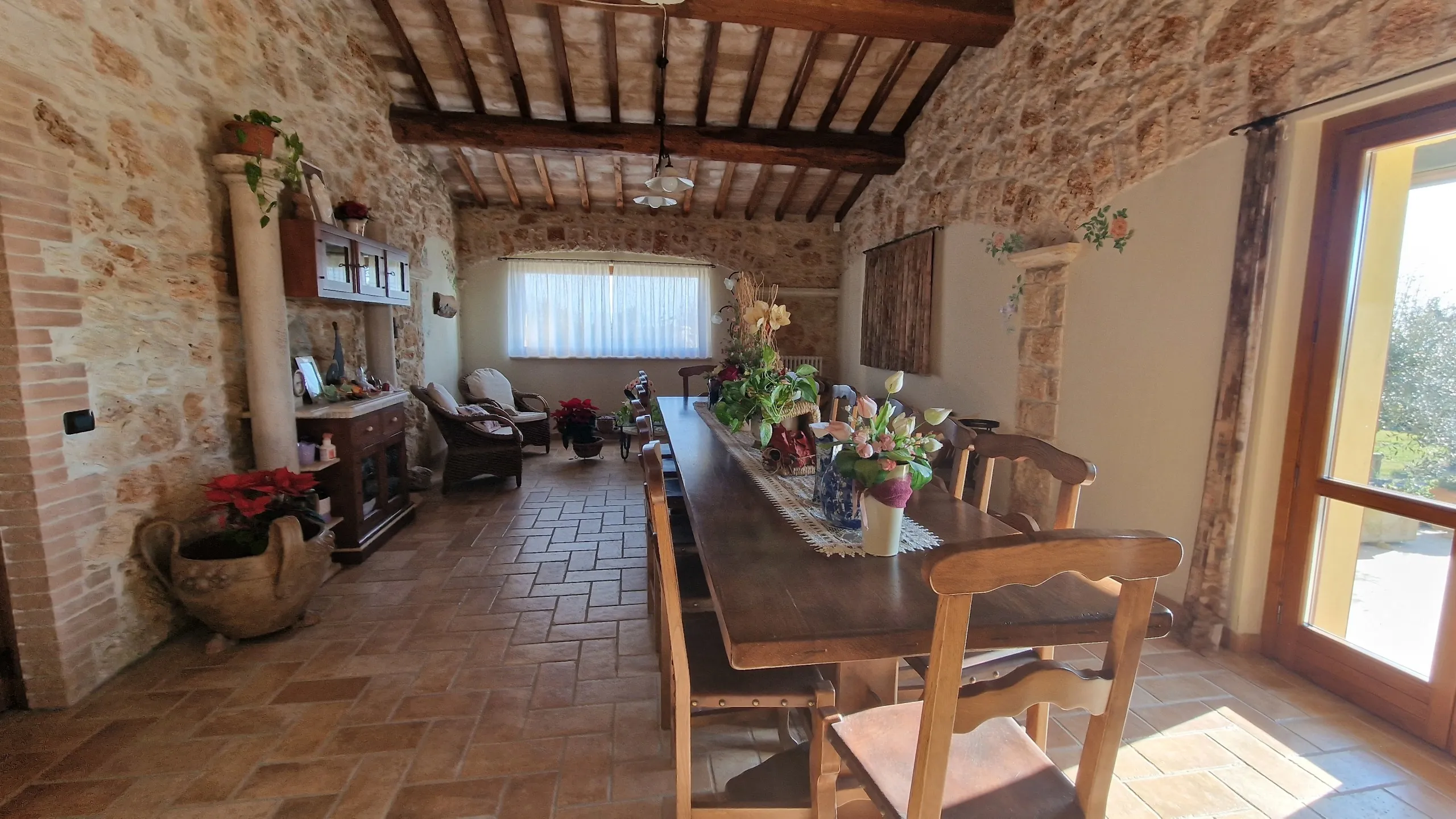 Foto 10 di 22 - Casa indipendente in vendita a Montecastrilli