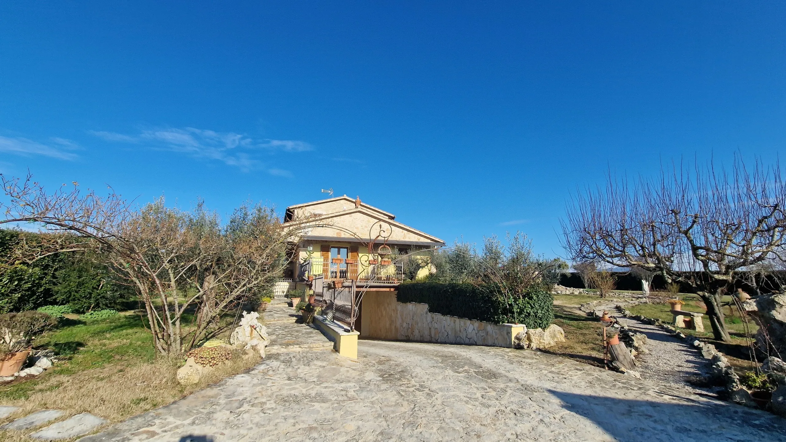 Foto 22 di 22 - Casa indipendente in vendita a Montecastrilli