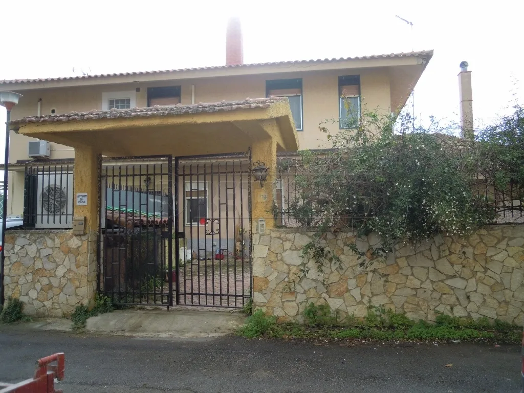 Foto 1 di 17 - Appartamento in vendita a Caltanissetta