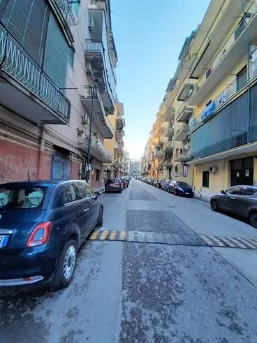 Foto 6 di 6 - Negozio in vendita a Napoli
