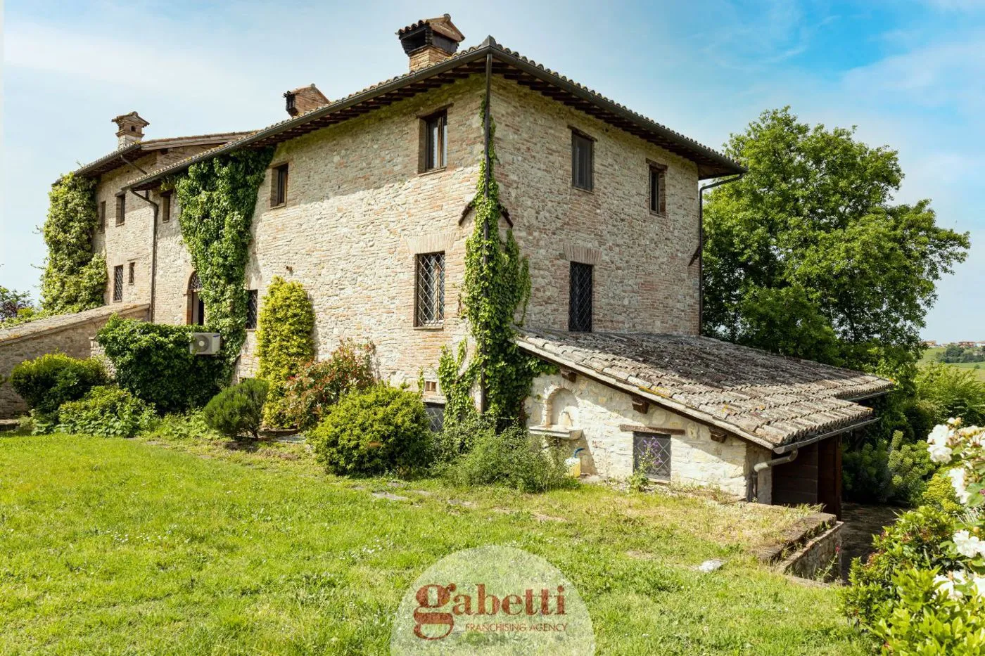 Foto 3 di 53 - Villa in vendita a Todi
