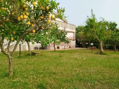 Foto 1 di 19 - Casa indipendente in vendita a Anzio