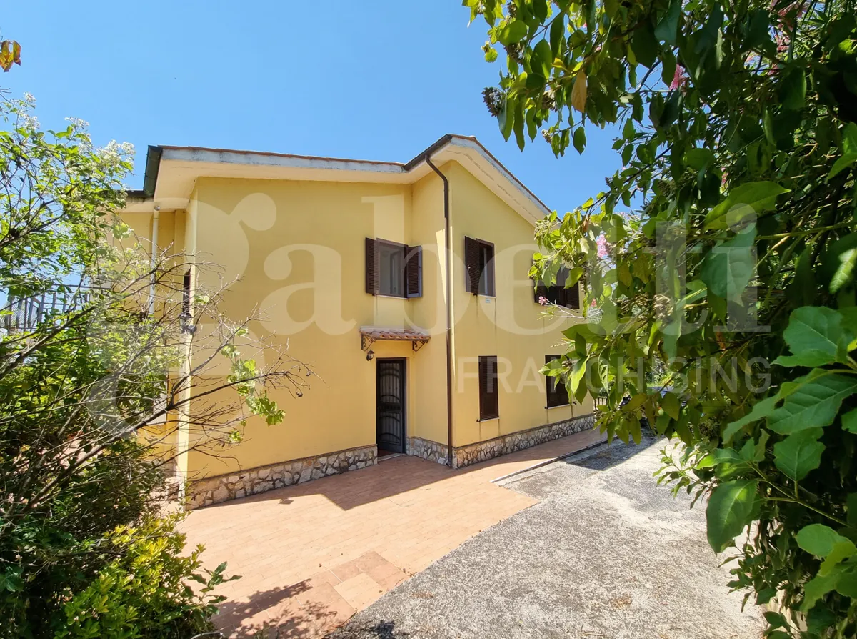 Foto 1 di 20 - Villa in vendita a Filacciano