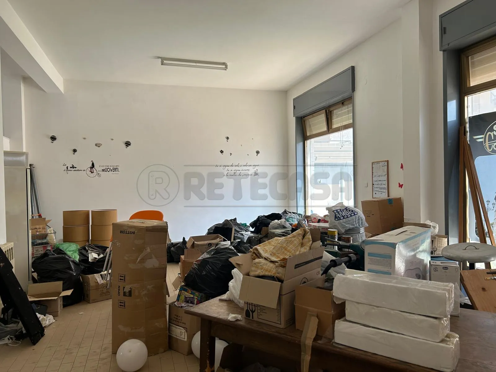 Foto 5 di 5 - Attività commerciale in affitto a Caltanissetta