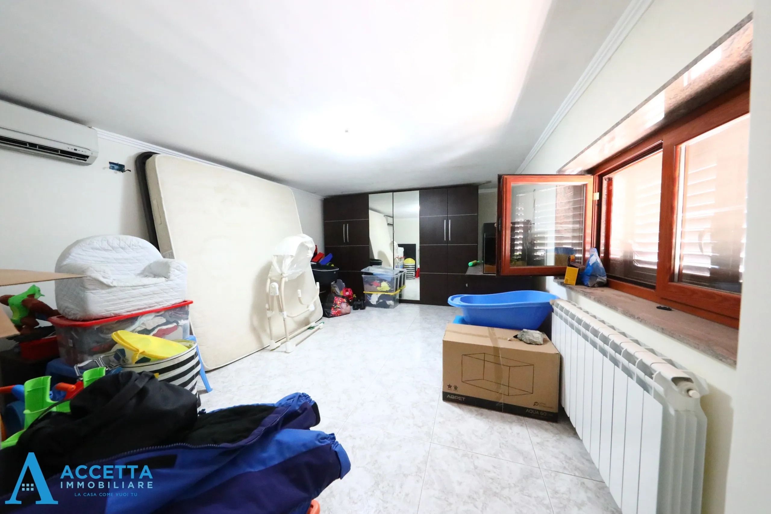 Foto 10 di 22 - Casa indipendente in vendita a Taranto