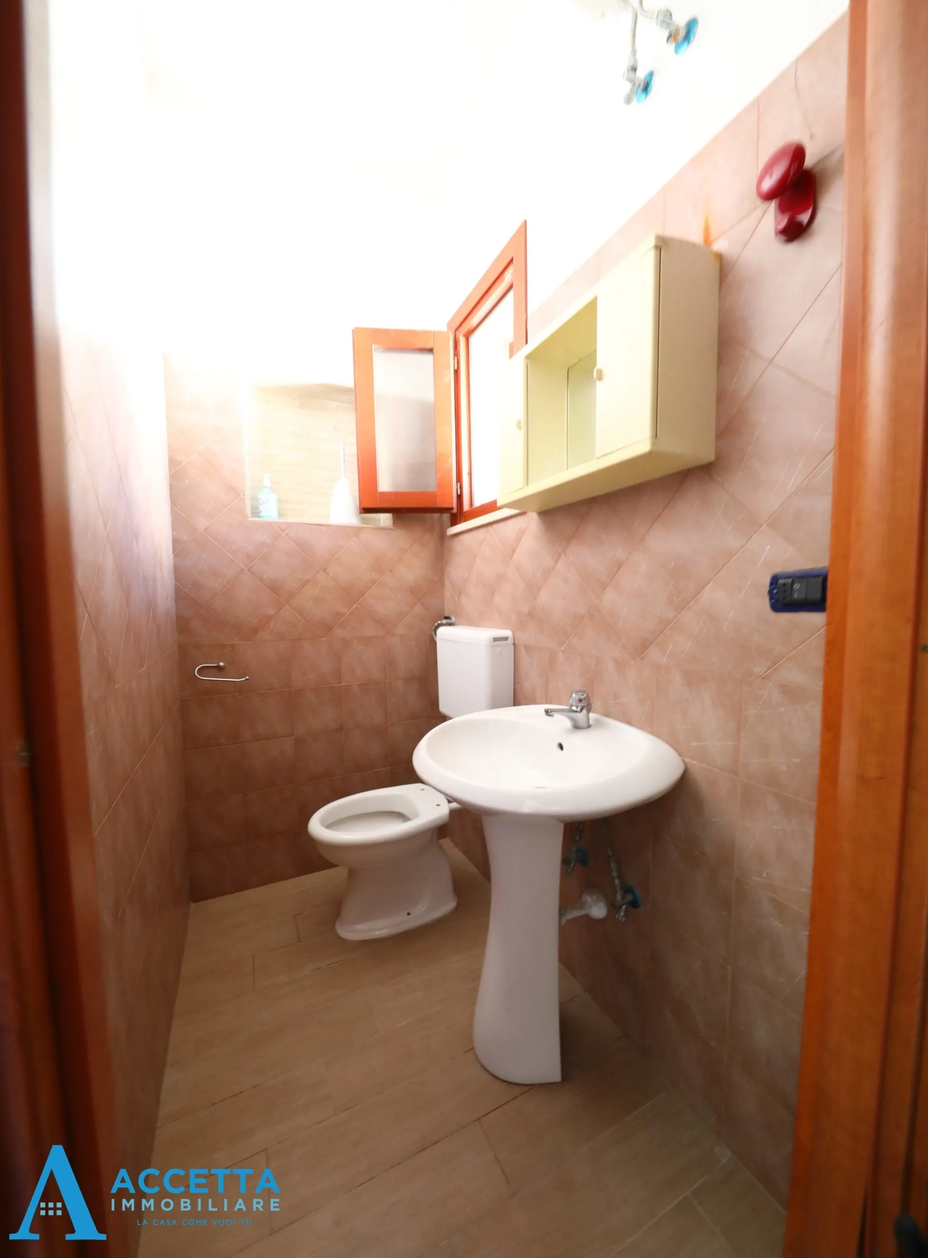 Foto 17 di 22 - Casa indipendente in vendita a Taranto