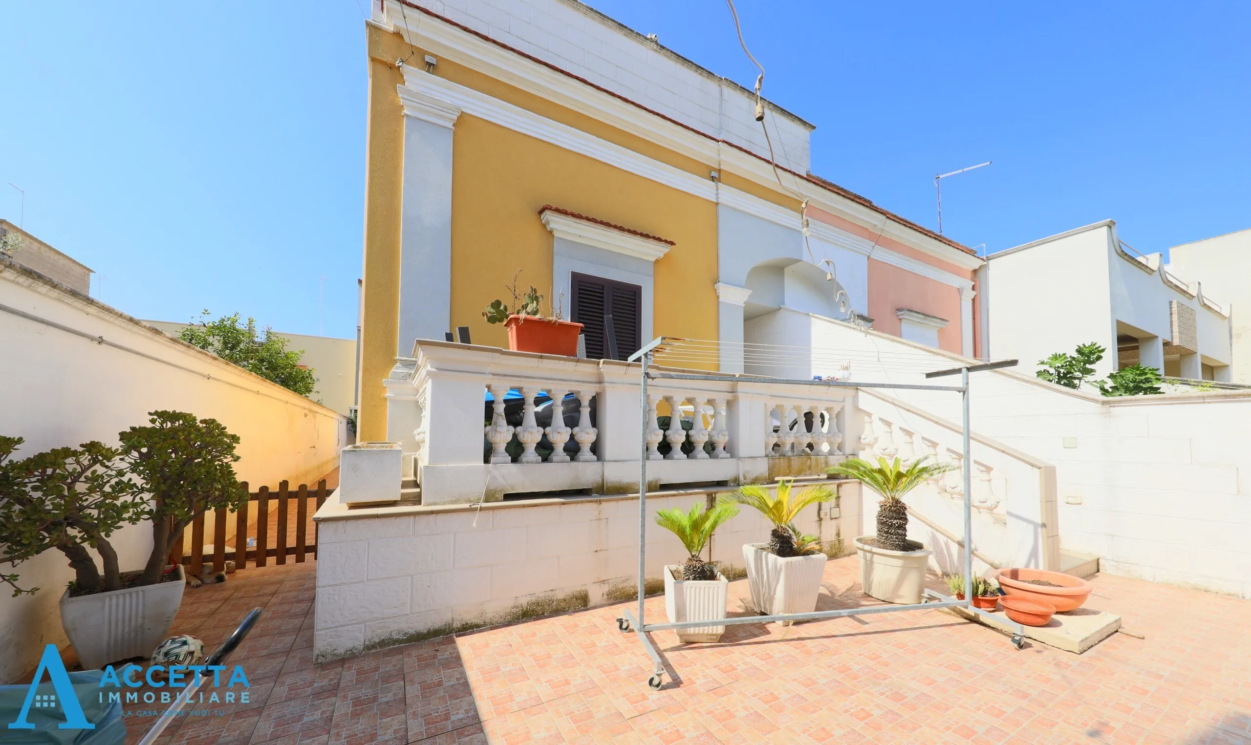 Foto 18 di 22 - Casa indipendente in vendita a Taranto