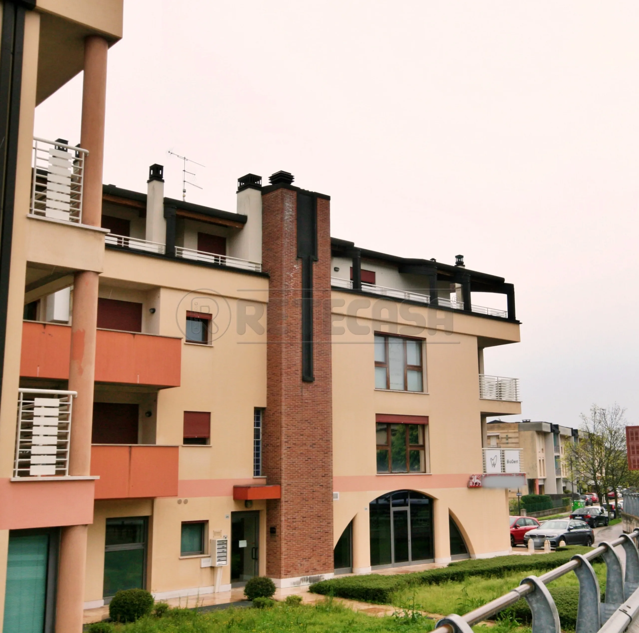 Foto 2 di 8 - Ufficio in vendita a Arzignano