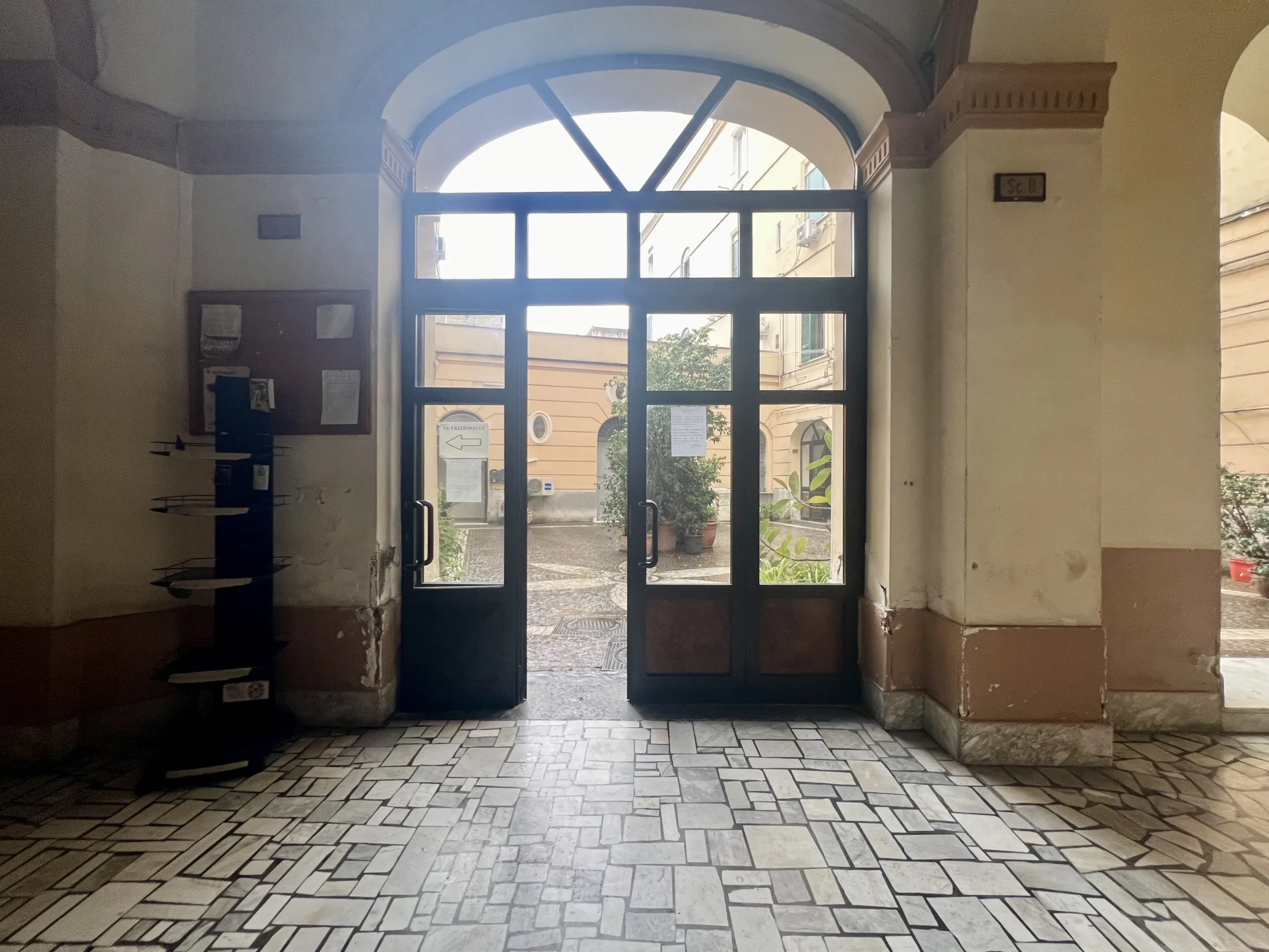 Foto 12 di 12 - Appartamento in vendita a Napoli
