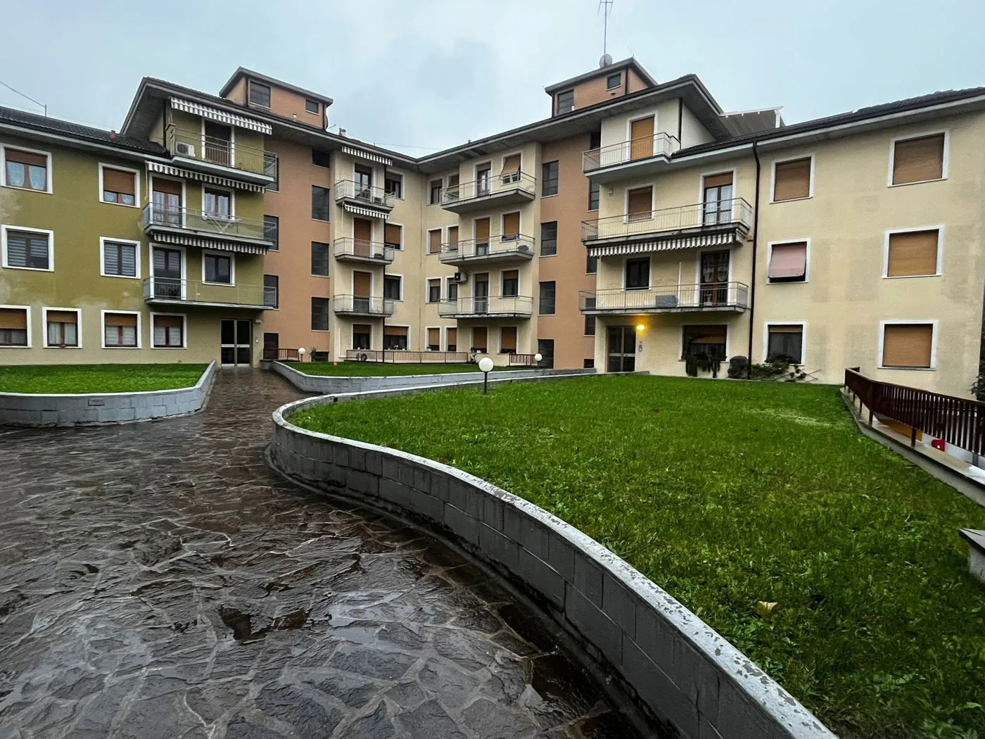 Foto 4 di 24 - Appartamento in vendita a Cremona