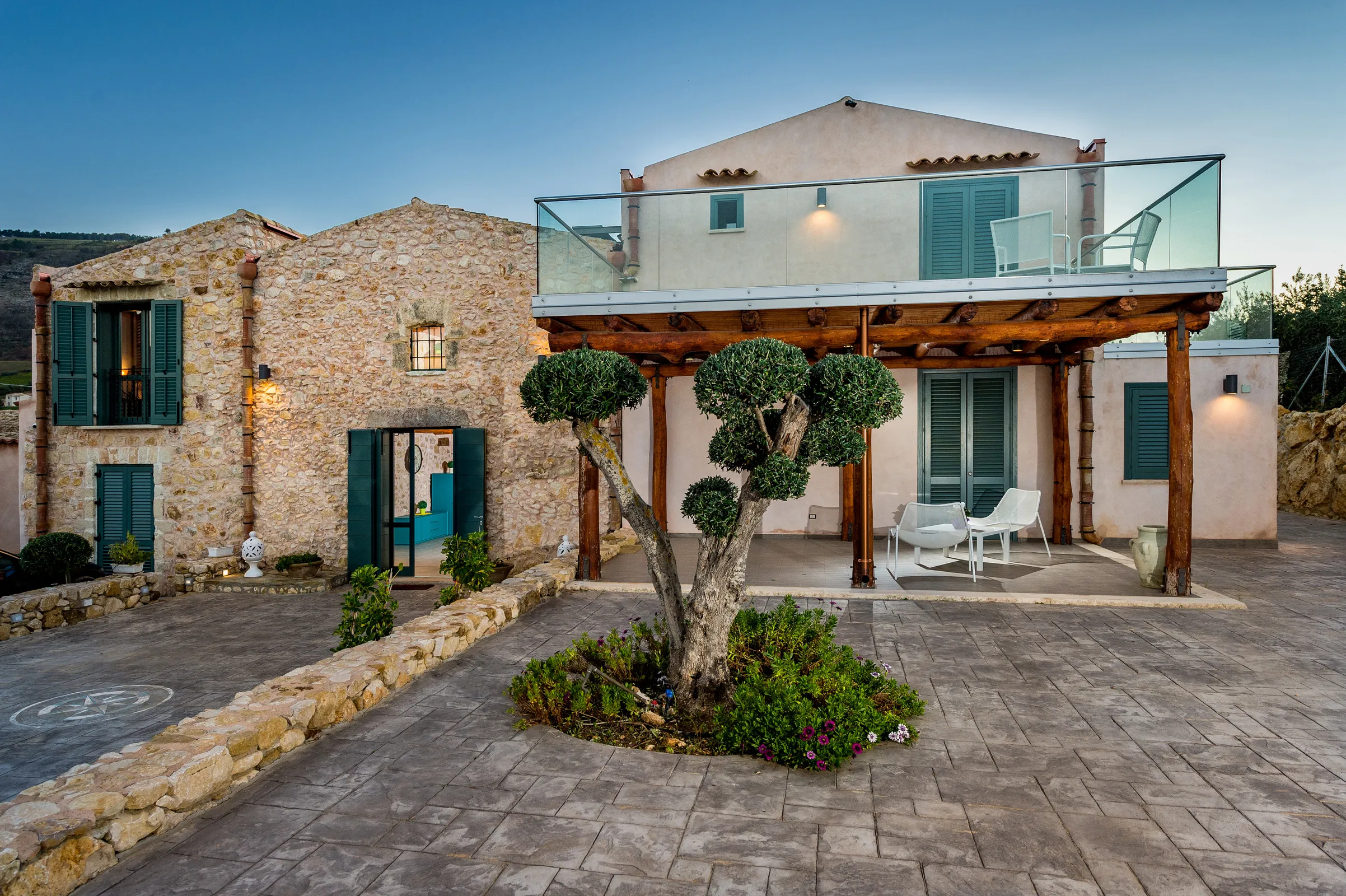 Foto 19 di 34 - Casa indipendente in vendita a Castellammare del Golfo