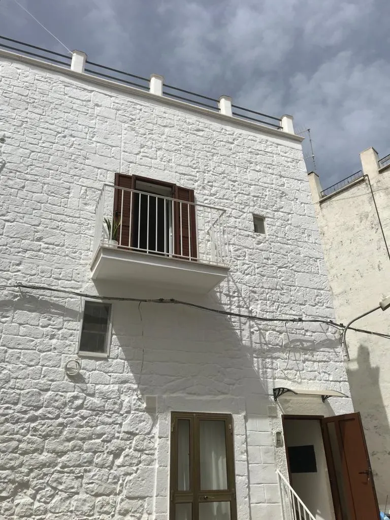 Foto 1 di 16 - Casa indipendente in vendita a Ostuni