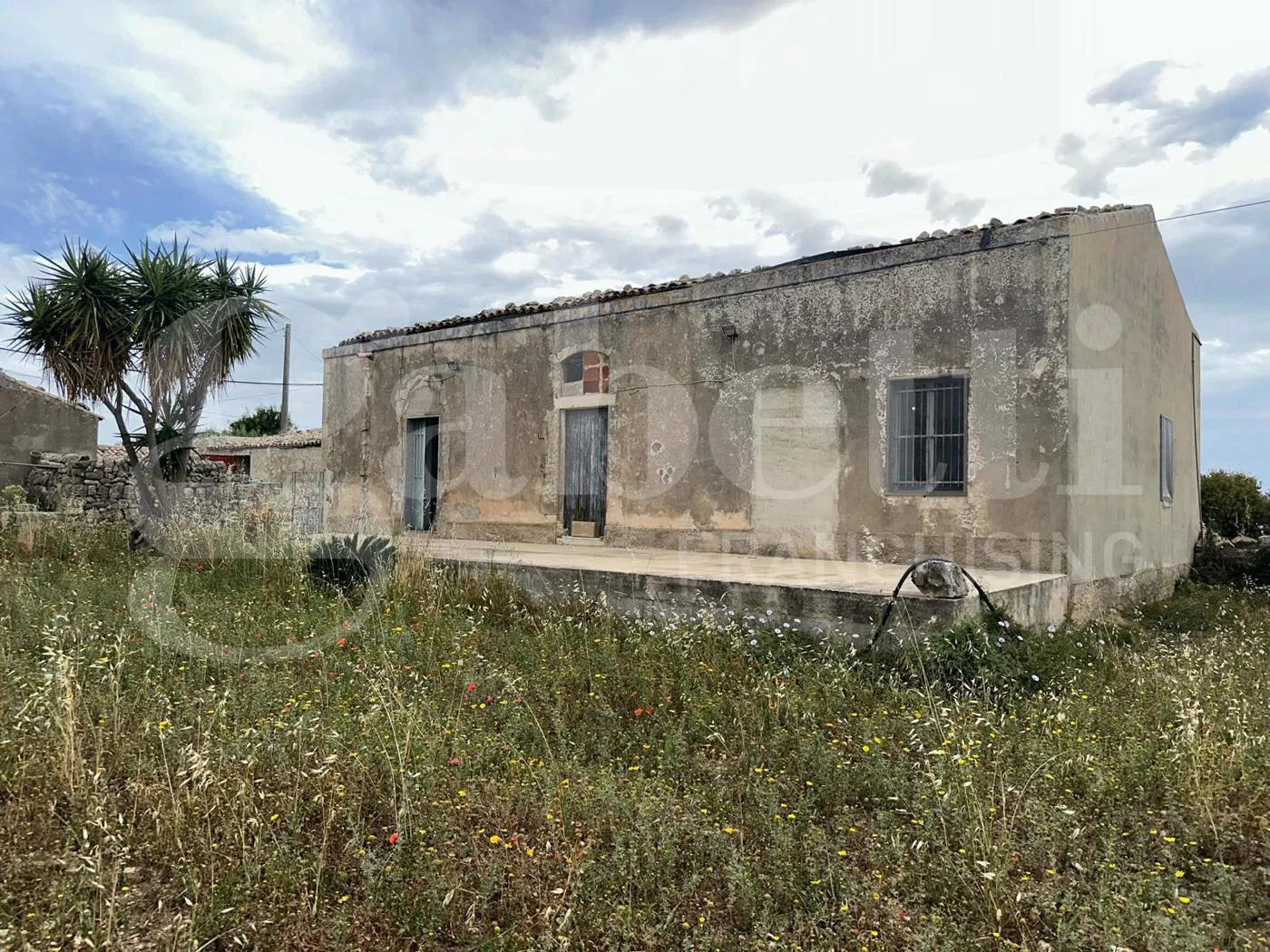 Foto 1 di 38 - Casa indipendente in vendita a Rosolini