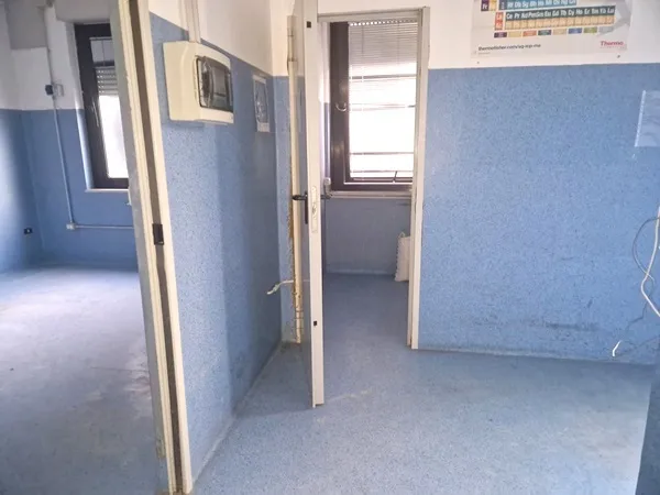 Foto 4 di 8 - Ufficio in affitto a Napoli