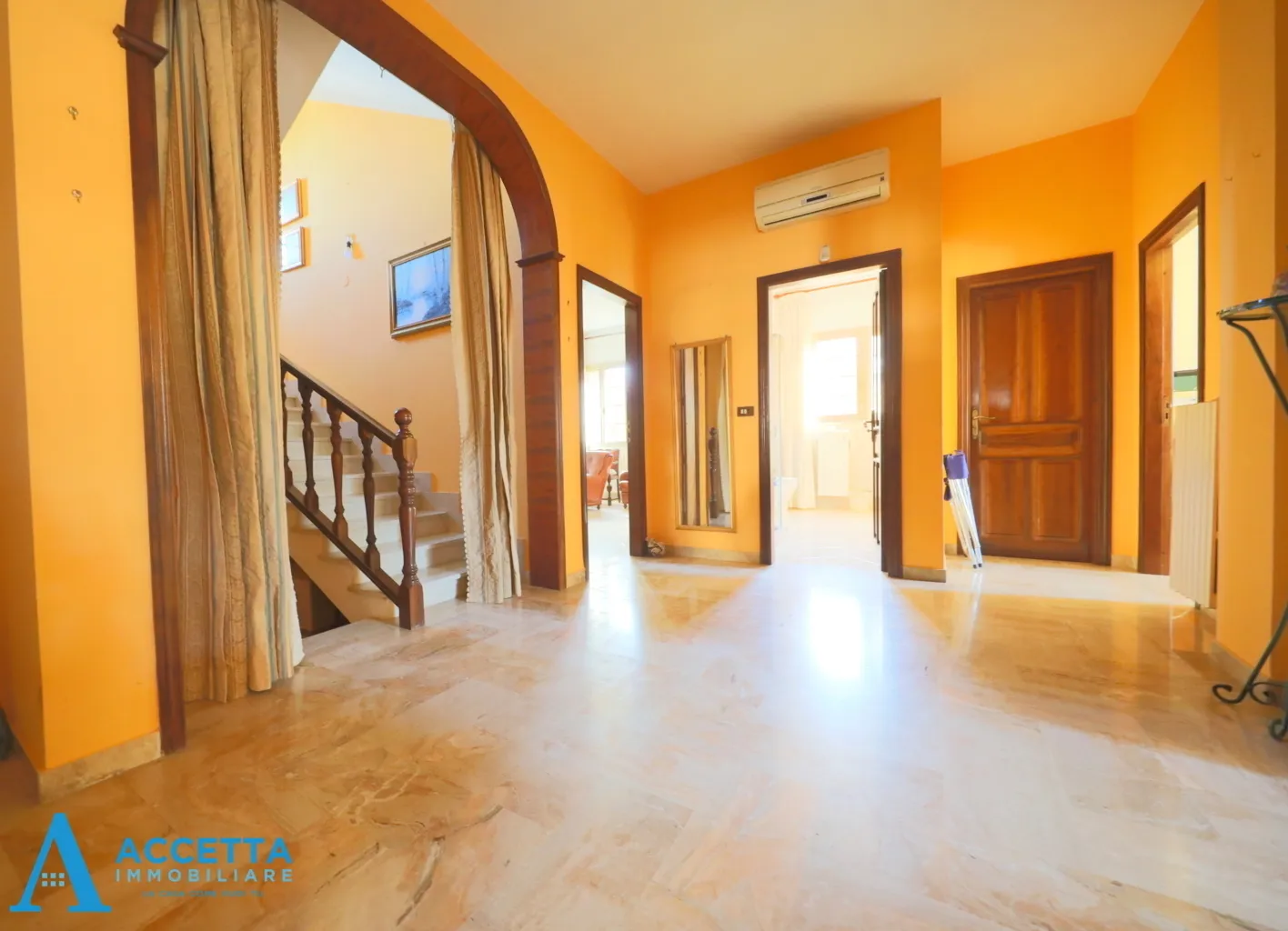 Foto 4 di 25 - Casa indipendente in vendita a Taranto