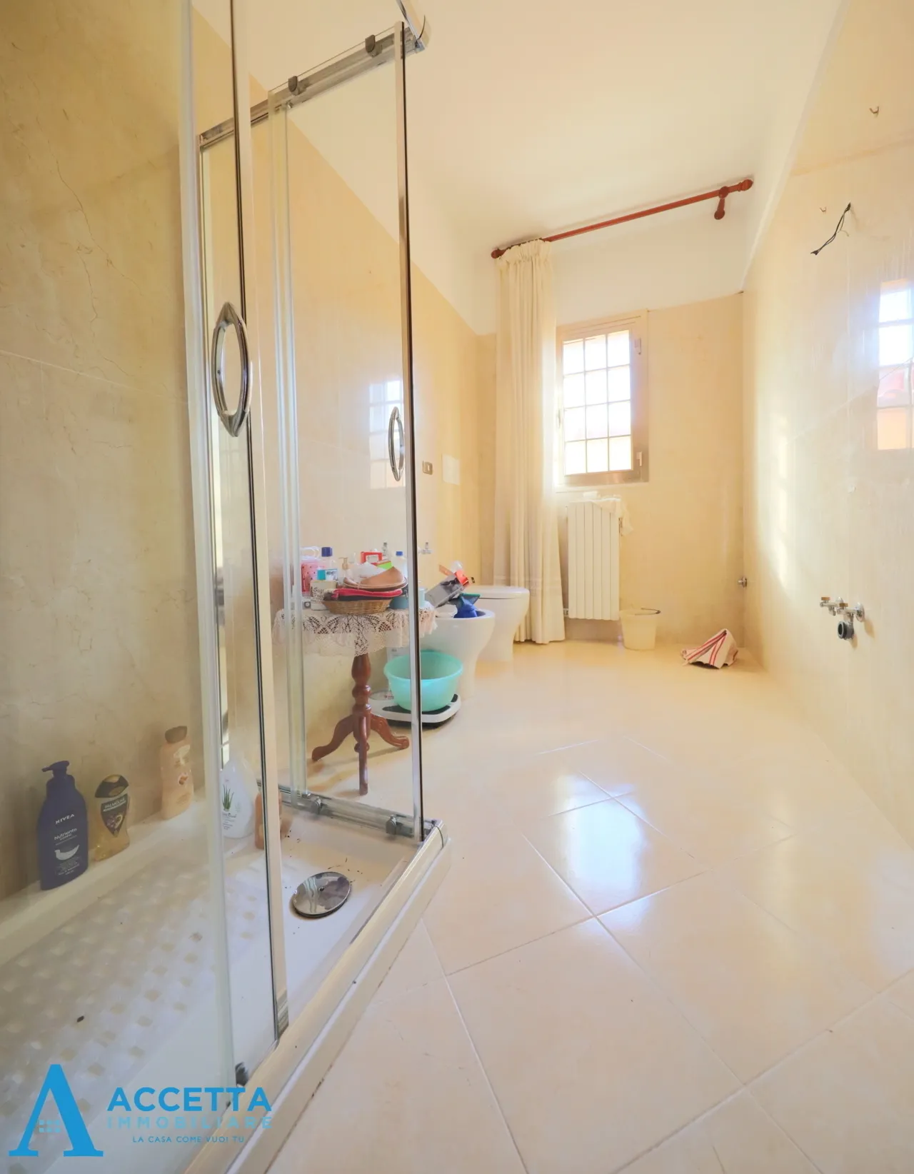 Foto 10 di 25 - Casa indipendente in vendita a Taranto