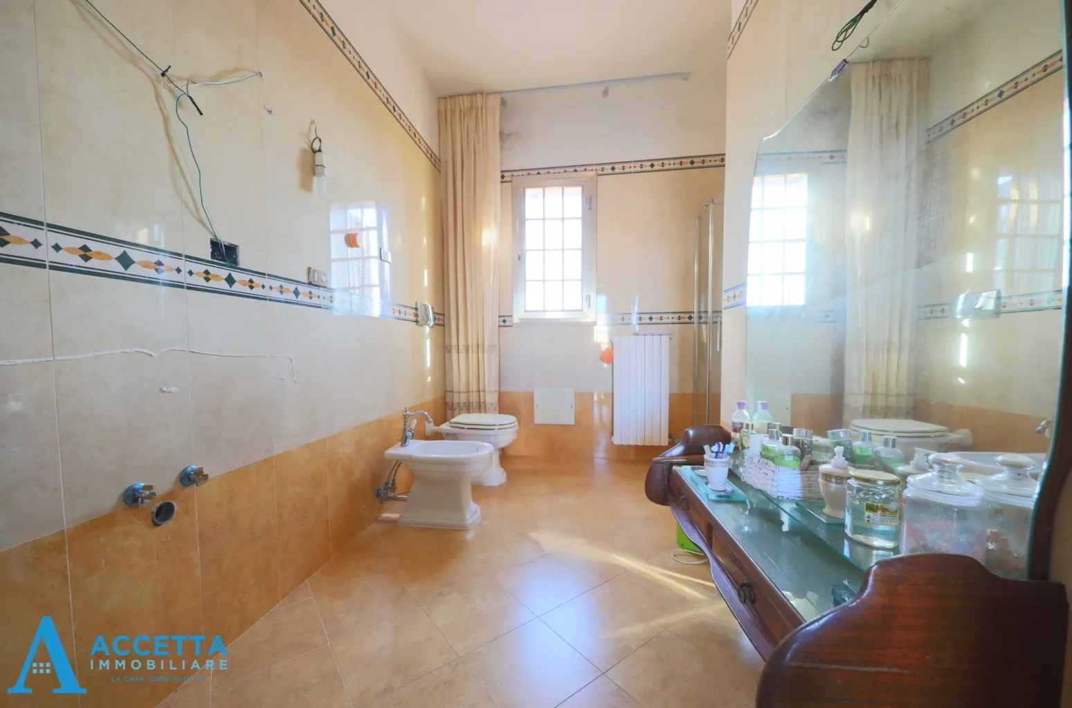 Foto 15 di 25 - Casa indipendente in vendita a Taranto