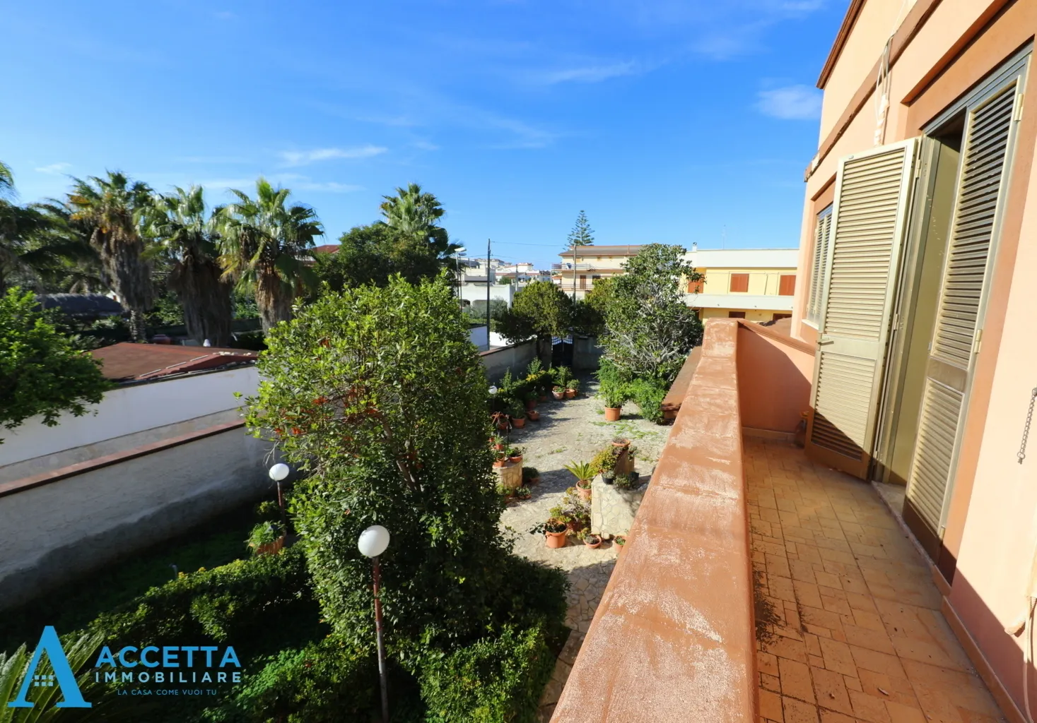 Foto 16 di 25 - Casa indipendente in vendita a Taranto
