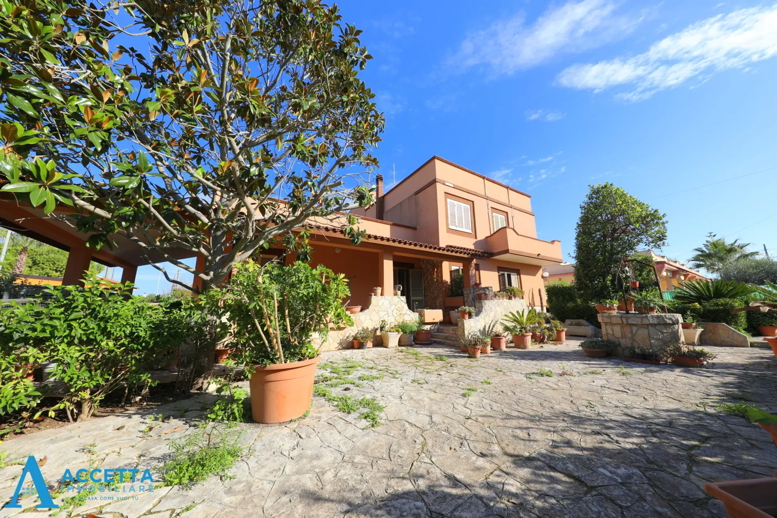 Foto 18 di 25 - Casa indipendente in vendita a Taranto