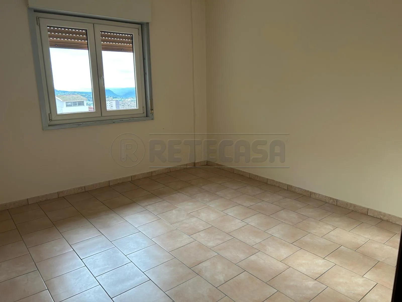 Foto 10 di 17 - Appartamento in vendita a Caltanissetta