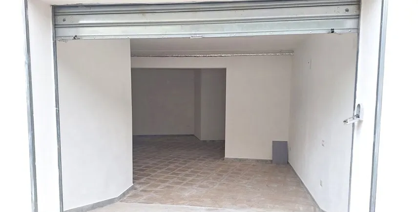 Foto 2 di 6 - Garage in vendita a Napoli