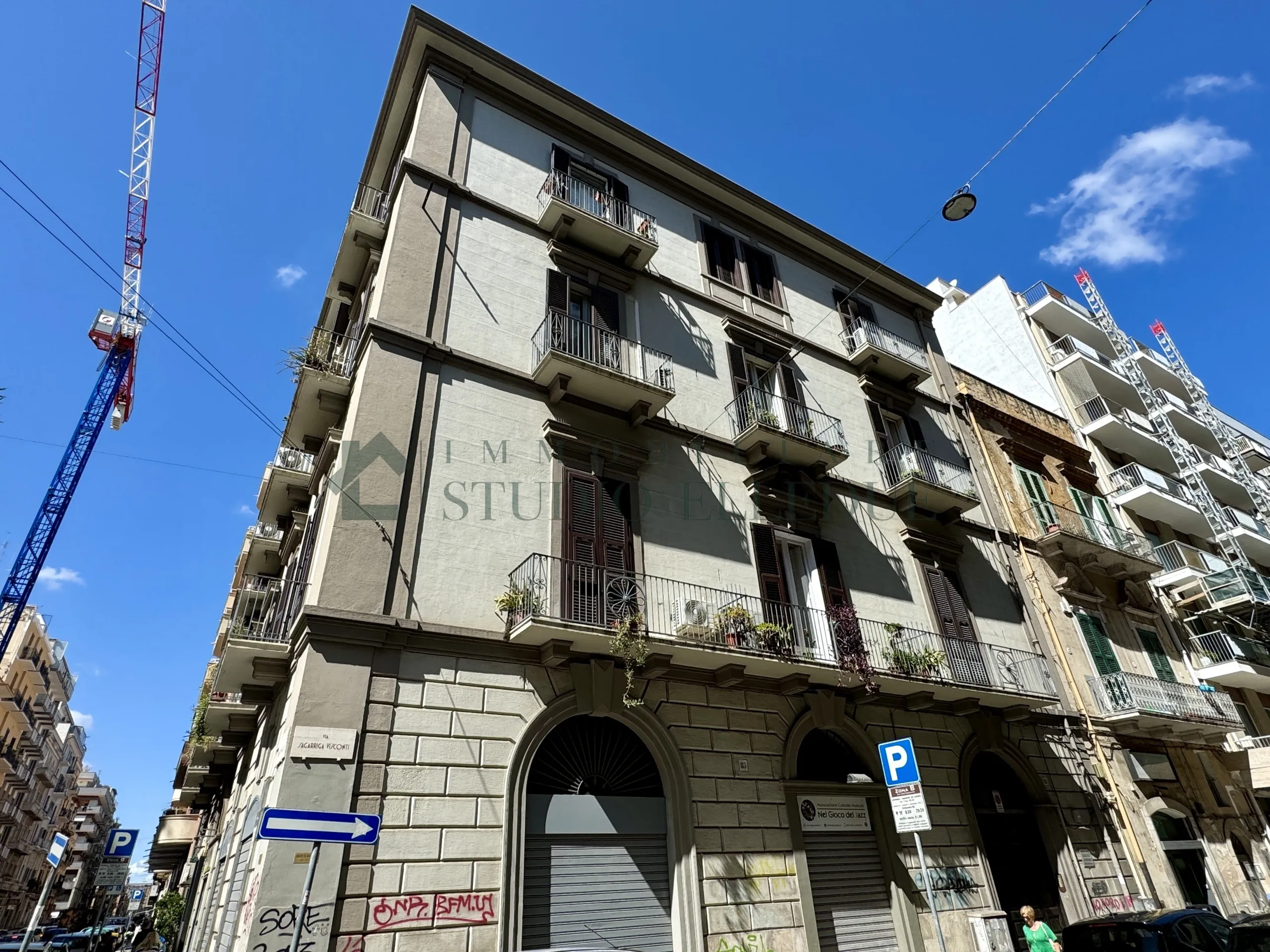 Foto 2 di 21 - Attività commerciale in affitto a Bari