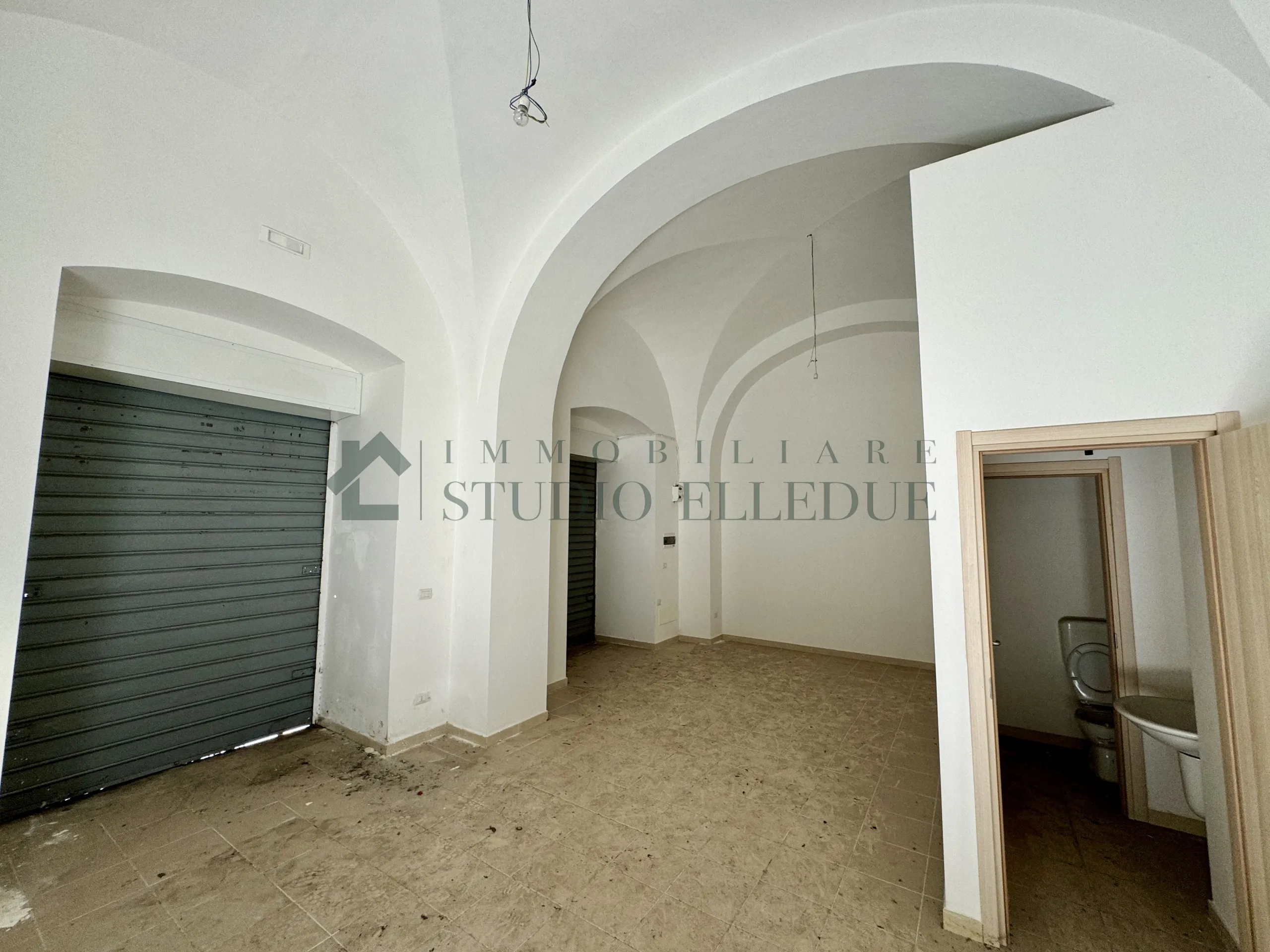 Foto 7 di 21 - Attività commerciale in affitto a Bari