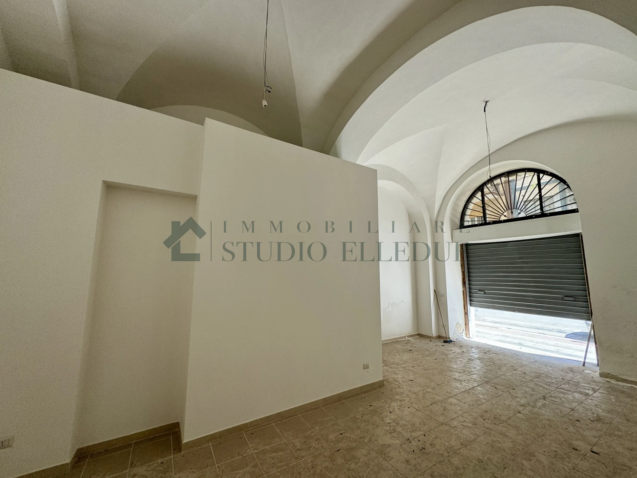 Foto 9 di 21 - Attività commerciale in affitto a Bari