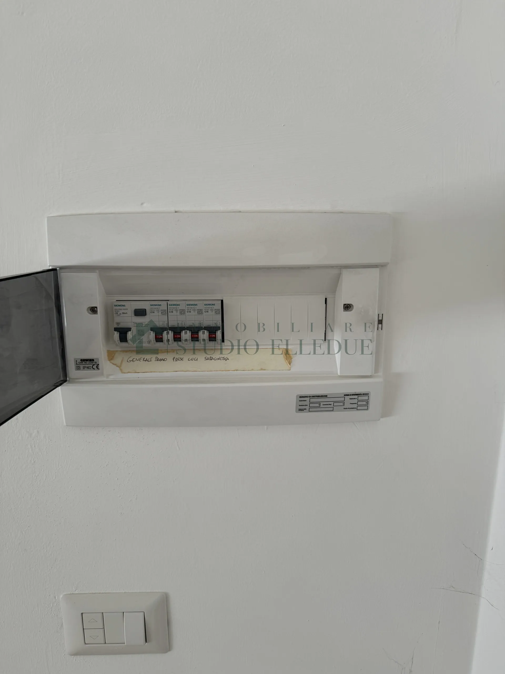 Foto 18 di 21 - Attività commerciale in affitto a Bari