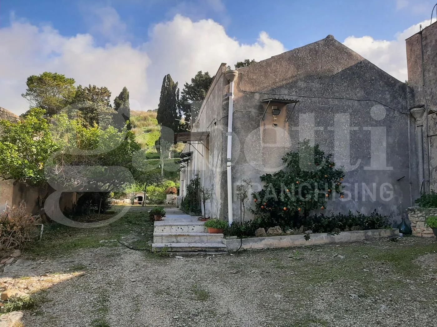 Foto 2 di 34 - Casa indipendente in vendita a Erice