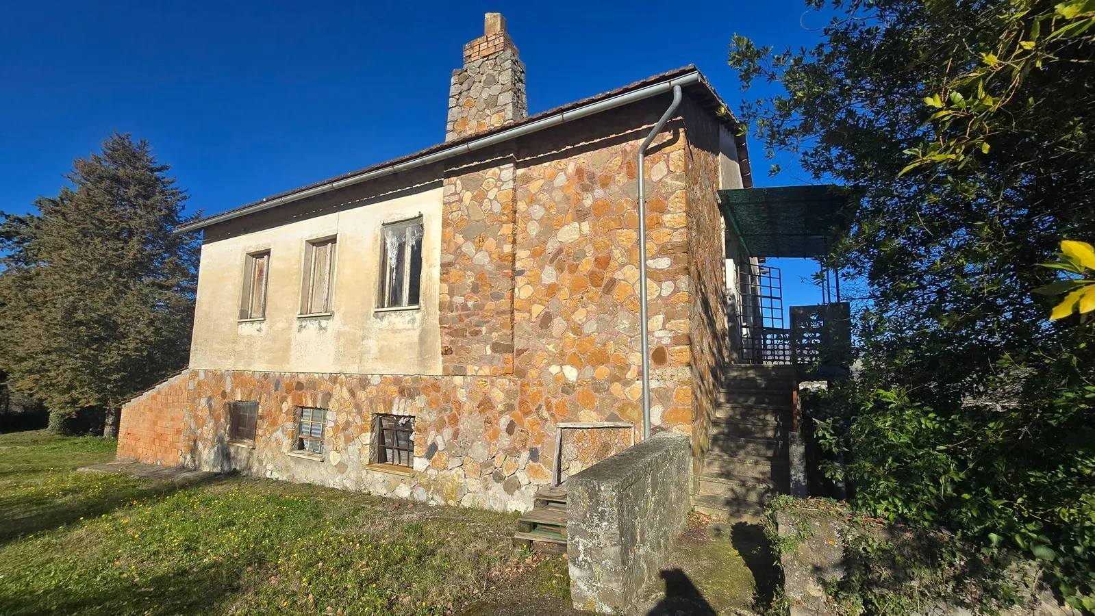 Foto 1 di 28 - Casa indipendente in vendita a Castel Viscardo