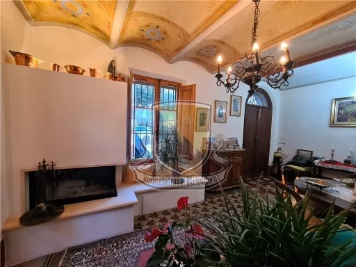 Foto 7 di 46 - Villa in vendita a Siena