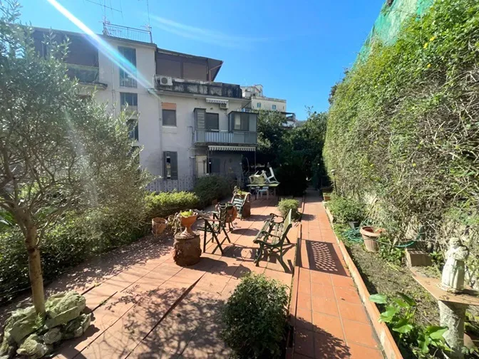 Foto 7 di 28 - Appartamento in vendita a Napoli