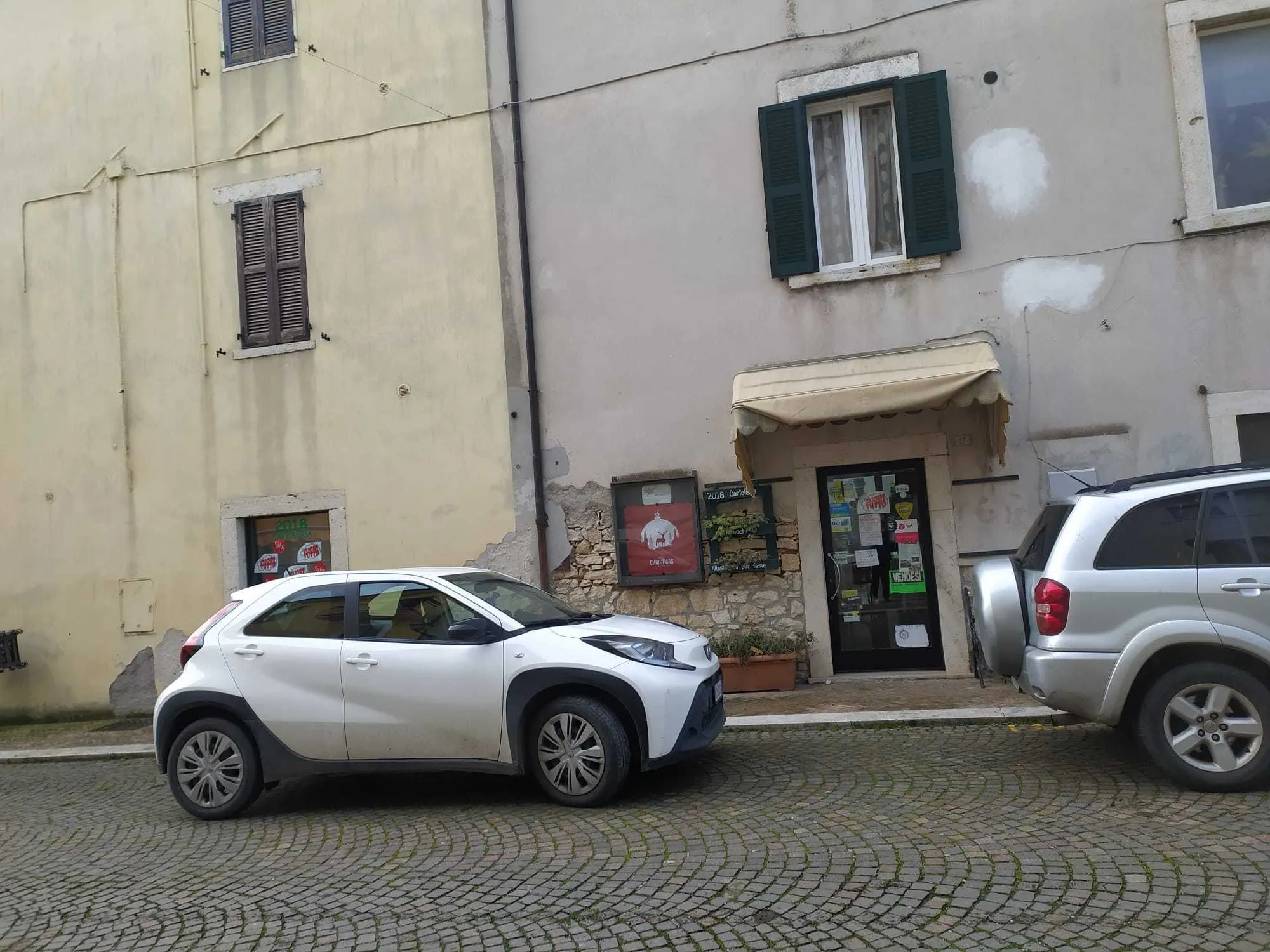 Foto 5 di 16 - Tabacchi in vendita a Guardea