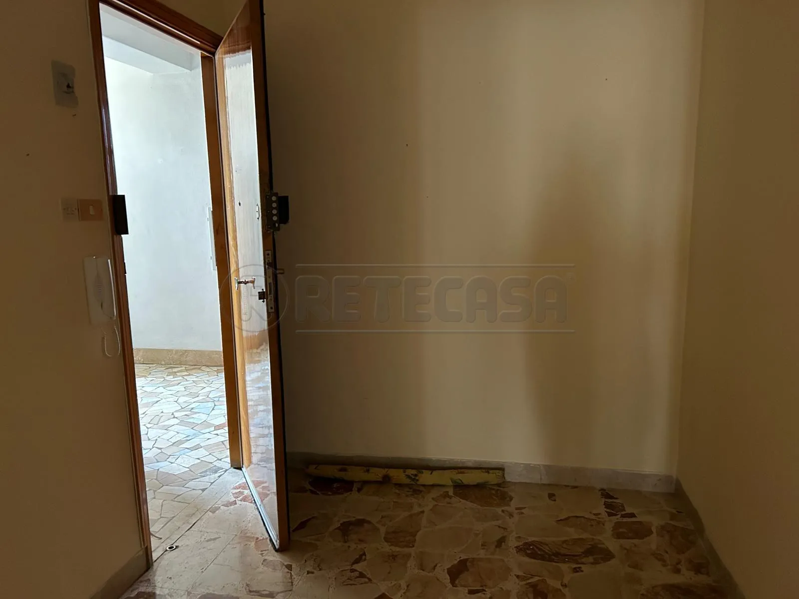 Foto 16 di 39 - Appartamento in affitto a Caltanissetta