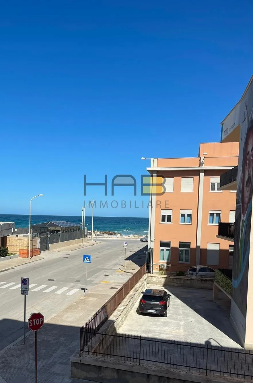 Foto 7 di 8 - Ufficio in affitto a Trapani